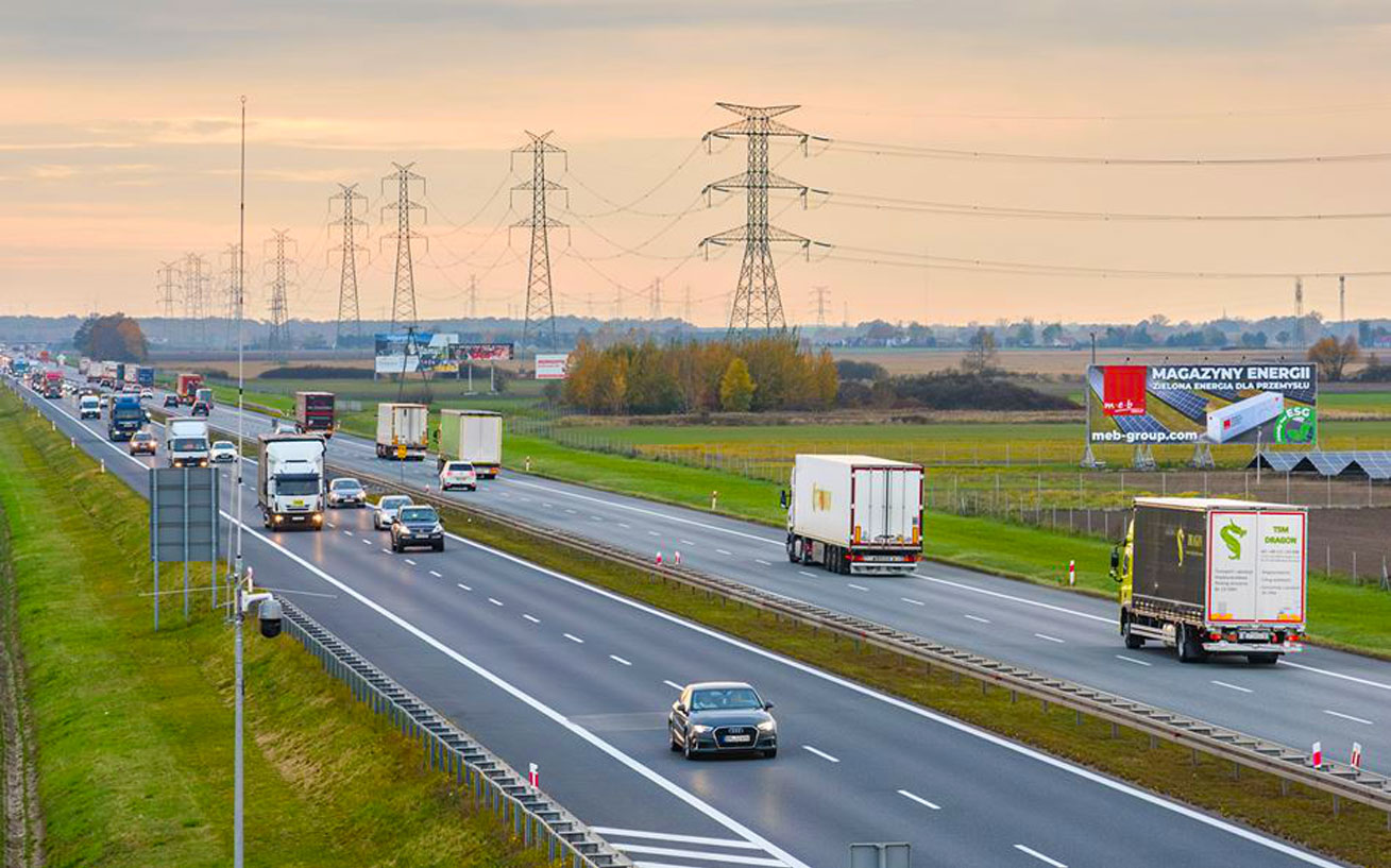 Przykład naszej reklamy wielkoformatowej na autostradzie A4
