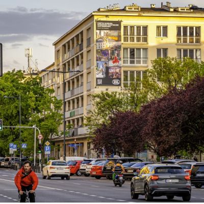 Rozrywkowa Warszawa-Reklama wielkoformatowa