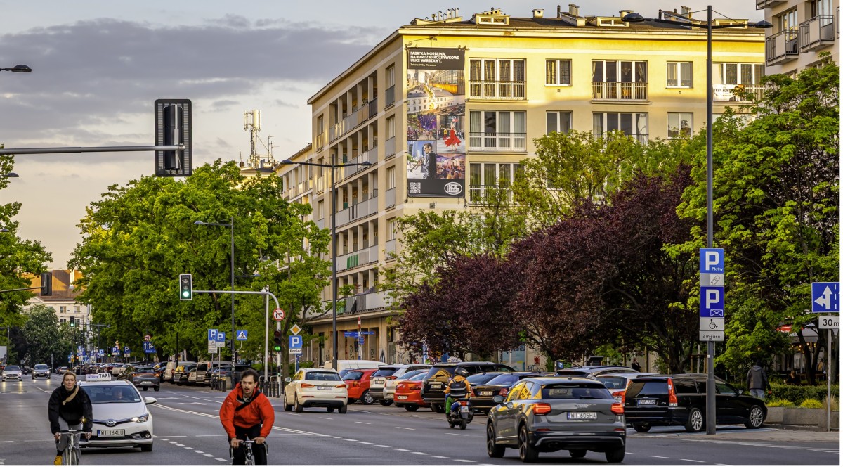 Rozrywkowa Warszawa-Reklama wielkoformatowa
